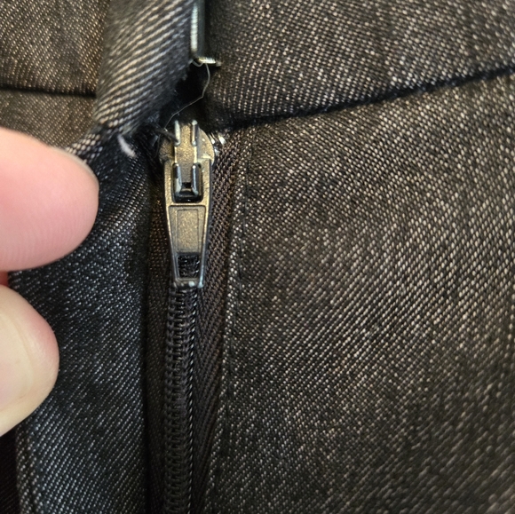 (S) Calvin Klein Trousers - Picture 2 of 10